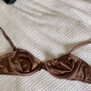 SKIMS chocolate satin underwire bra (Never worn, no tags)